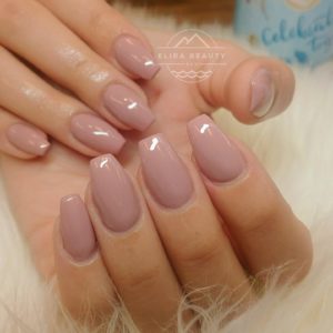 Simple but Beautiful Nails